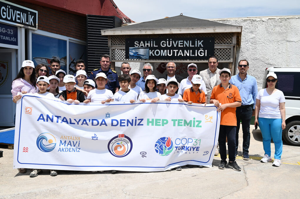 Kemer’de deniz dibi temizliği 