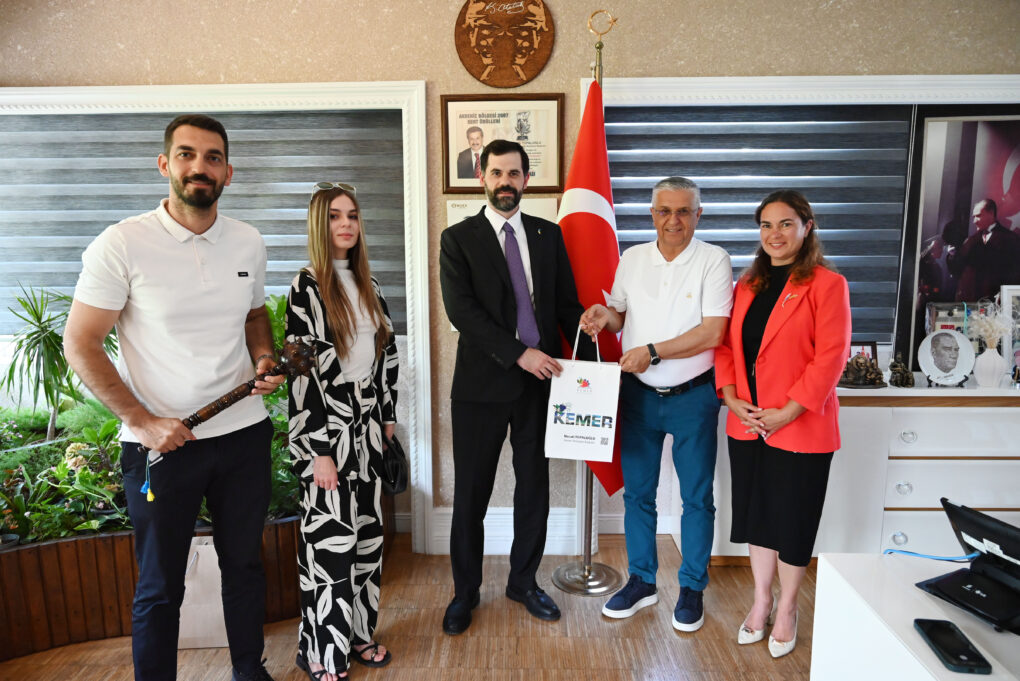 Ukrayna Antalya Başkonsolosu’ndan Başkan Topaloğlu’na ziyaret
