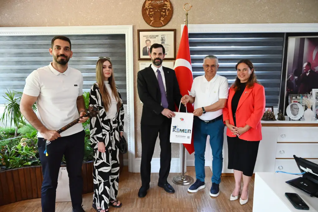 Ukrayna Antalya Başkonsolosu’ndan Başkan Topaloğlu’na ziyaret