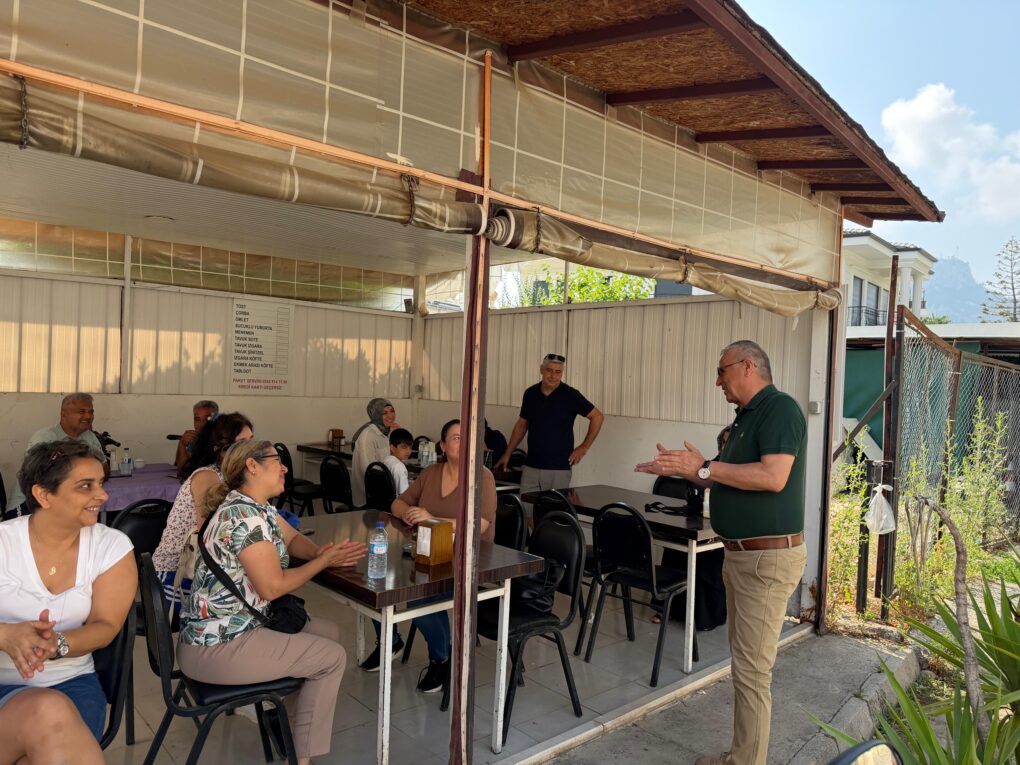 Kemer Belediyesi’nden LGS’ye giren öğrencilere su ve şeker