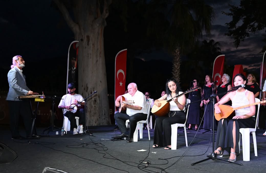 Kemer’de konser şöleni