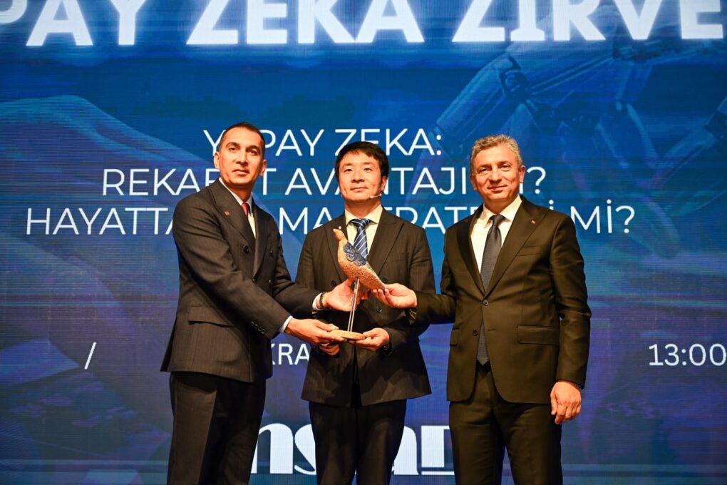 ANSİAD YAPAY ZEKA ZİRVESİ BAŞLADI