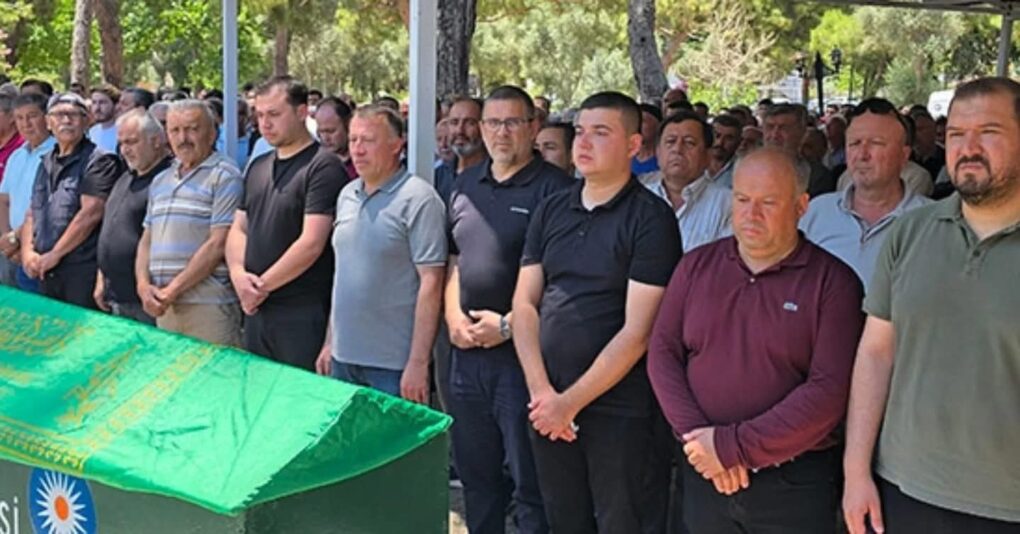 Kemer’in sevilen esnaflarından Mehmet Pöze son yolculuğuna uğurlandı