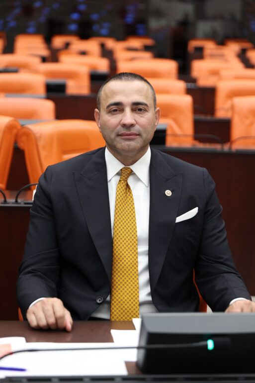 YENİ Parti’li Aykut Kaya: “Sanatçıyı da Esnafı da Koruyan Adil Bir Telif Sistemi Kurulmalıdır”