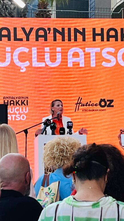 HATİCE ÖZ SEÇİM KOORDİNASYON MERKEZİNİ AÇTI