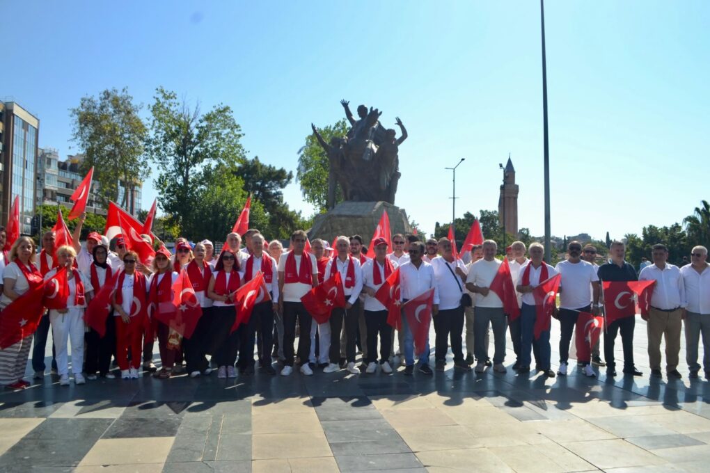 İYİ PARTİ ANTALYA İL BAŞKANI ALİ ADNAN KAYA’DAN “BARIŞ YASASI”NA SERT TEPKİ