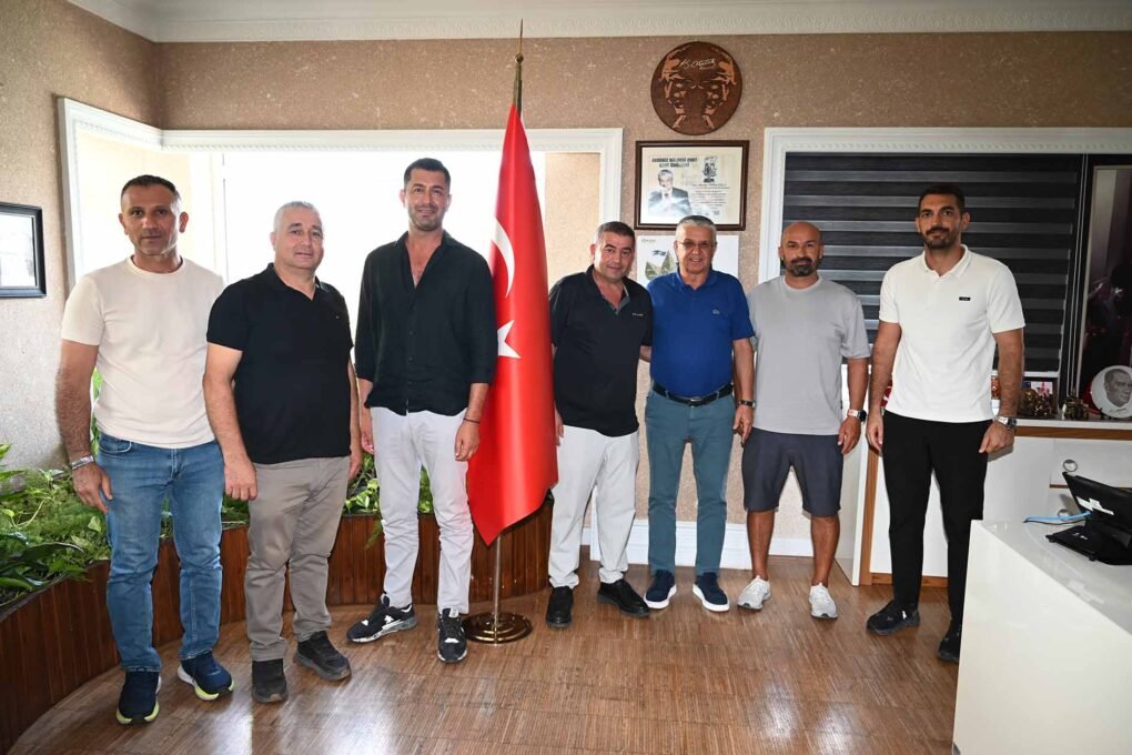 Kemer Su Sporları Derneği’nden Başkan Topaloğlu’na ziyaret