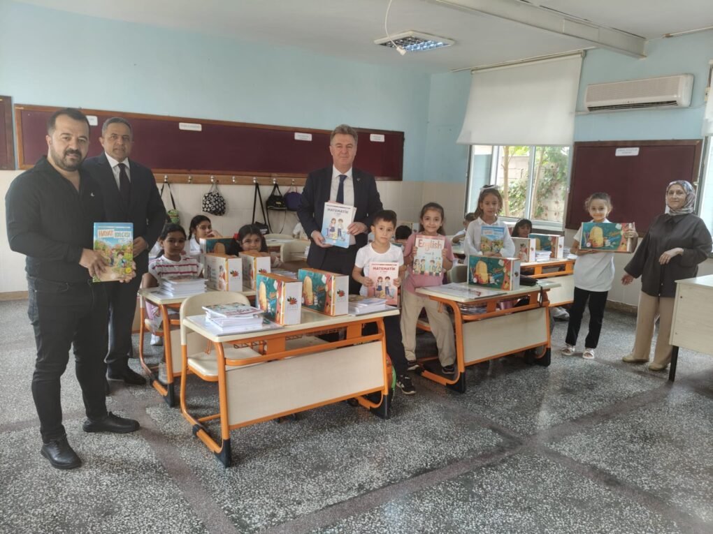 Kemer’de Yeni Eğitim Yılı 7 Bin 845 Öğrenciyle Başladı
