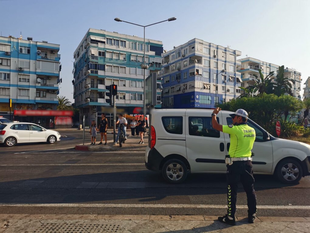 Yeni Eğitim Yılı Başladı, Trafik Tedbirleri Artırıldı