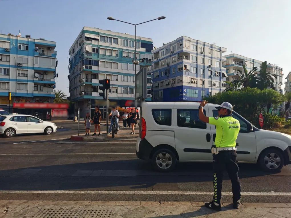Yeni Eğitim Yılı Başladı, Trafik Tedbirleri Artırıldı