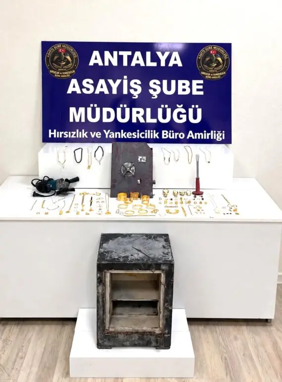 Çelik Kasa Hırsızlığı Olayının Şüphelileri Yakalandı