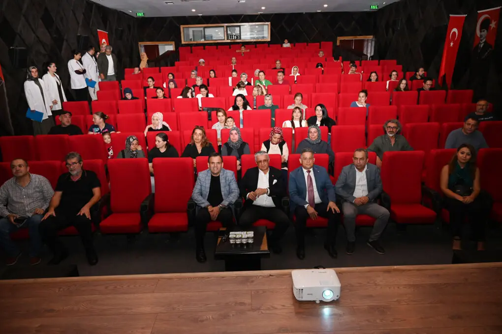 Başkan Topaloğlu öğrenci velileriyle bir araya geldi 