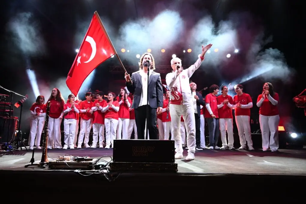 Cumhuriyet Bayramı Kemer’de coşkuyla kutlandı