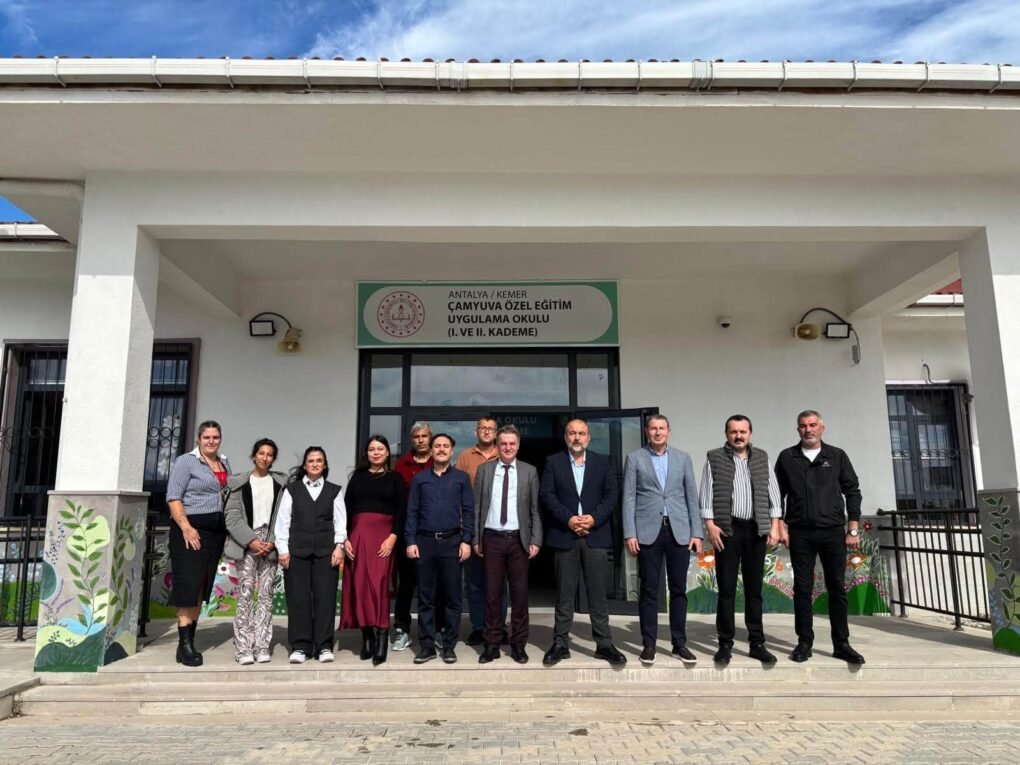 MHP KEMER’DEN ÖZEL EĞİTİM OKULUNA KOŞU BANDI BAĞIŞI
