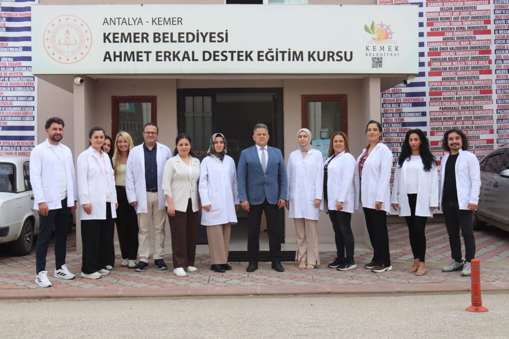 AHMET ERKAL DESTEK EĞİTİM KURSU’NDAN GELECEĞE GÜÇLÜ DESTEK